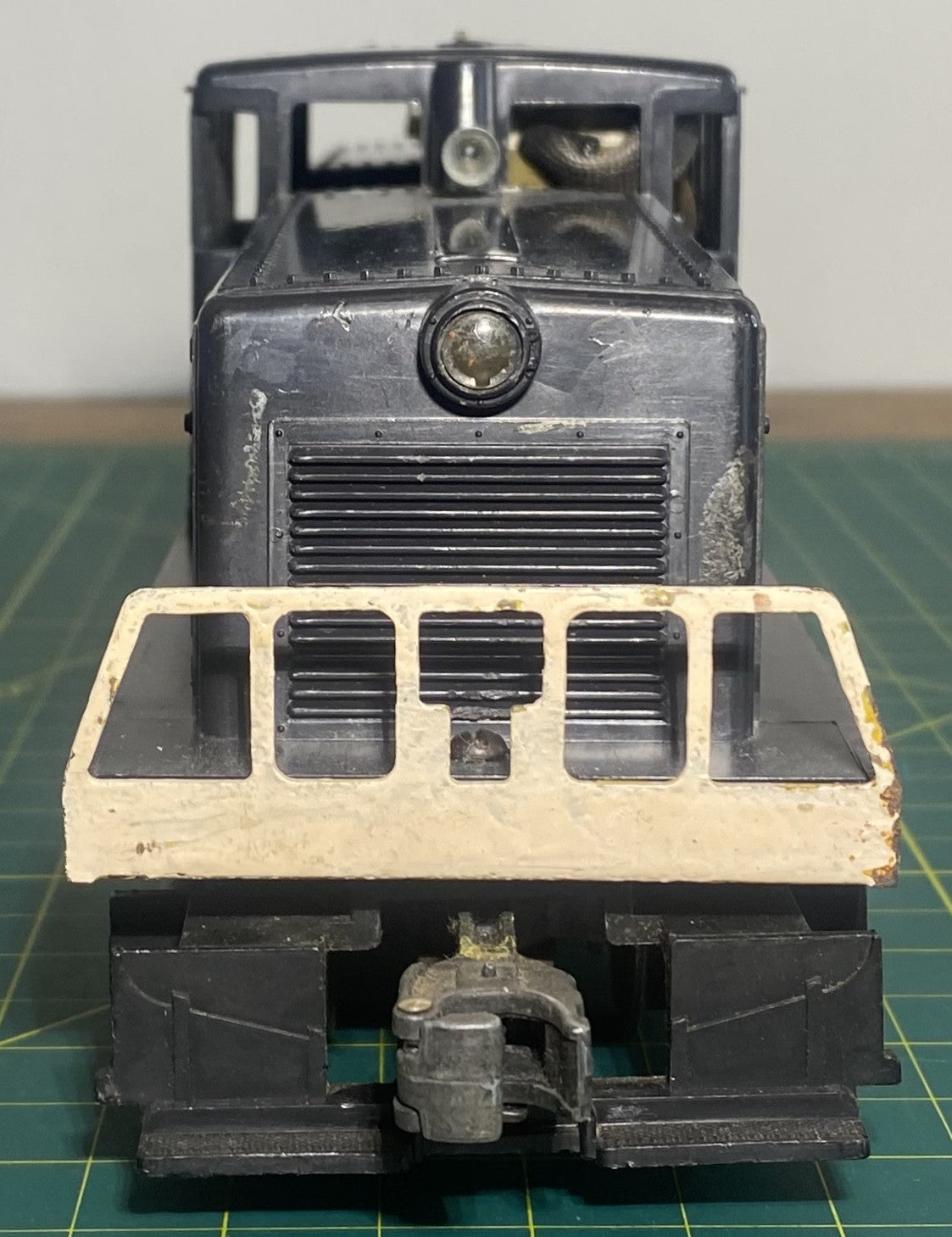Lionel 628 Northern Pacific GE 44 Ton Switcher