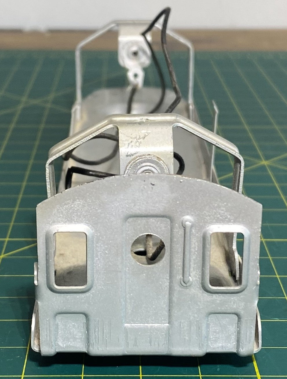 Lionel Post War 2401-30 O-27 Observation Passenger Car Frame Assembly