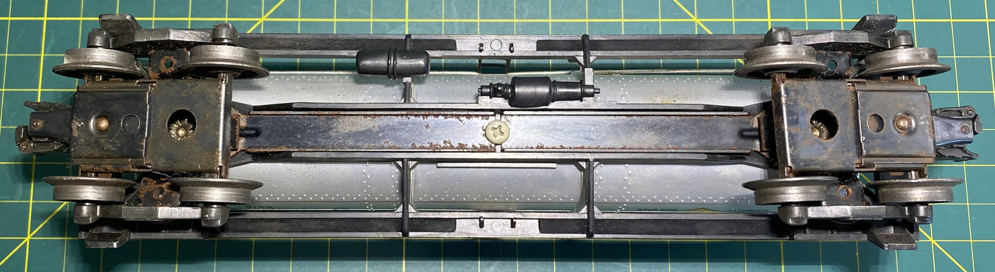 Lionel 6415 Post War 3 Dome Tank Car