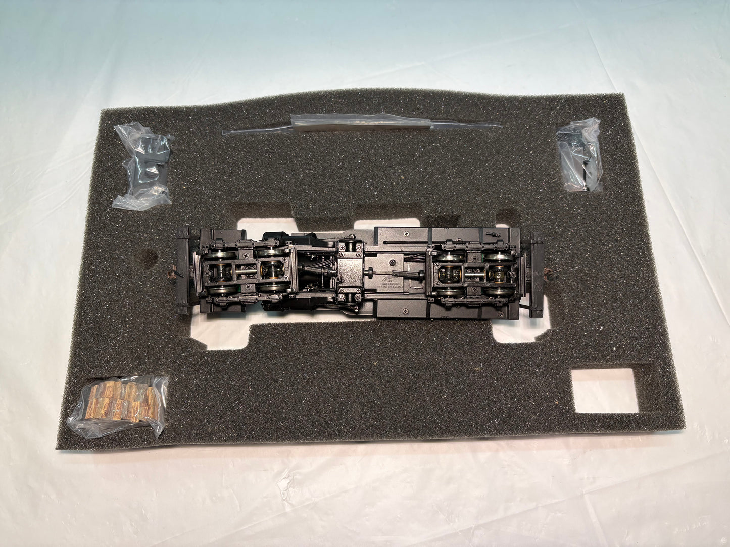 Bachmann Spectrum 25799 Unlettered 28-Ton Two Truck Class B Climax Steam
