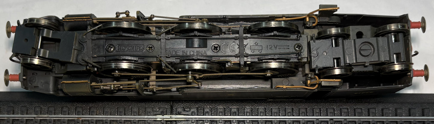Hornby R3021A Class 4P Stanier 2-6-4T 42614 in BR black with late crest - weathered