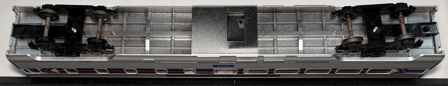 Athearn 1819 HO Amtrak Streamlined Coach Car #5221