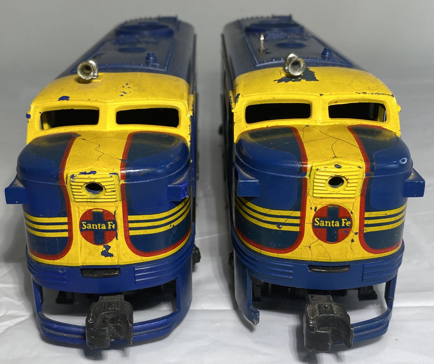 Lionel Post War 204 Santa Fe AA Diesels
