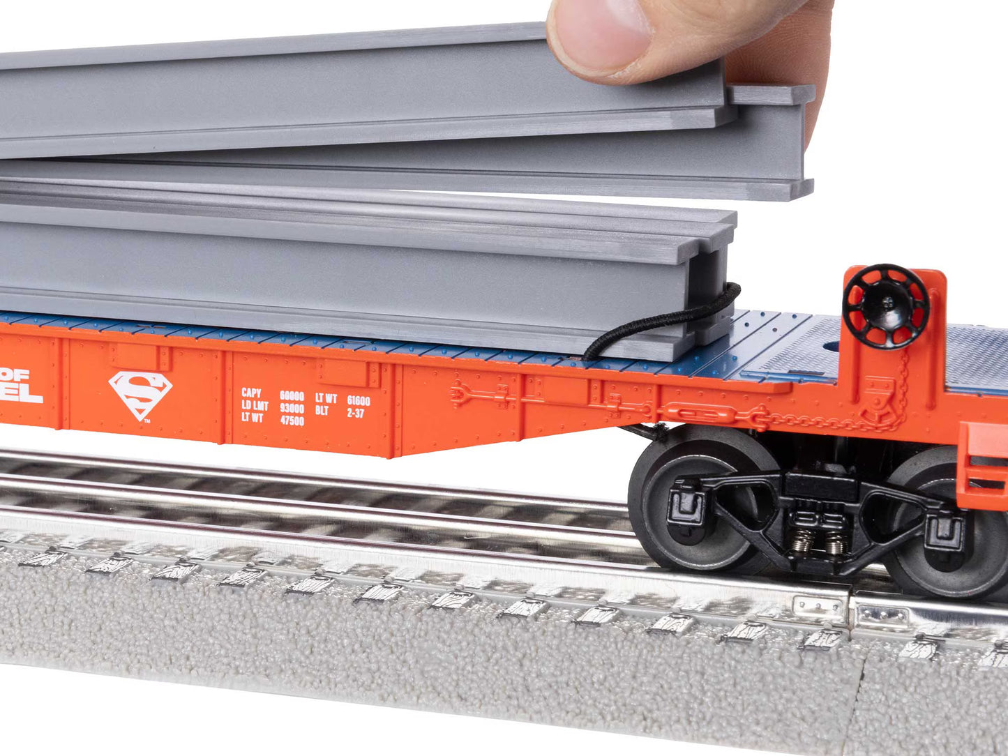 Lionel 2428290 DC Comics Superman Man of Steel I-Beam Flatcar