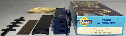 Athearn Blue Box 5362 C&O Wide Vision Caboose Kit