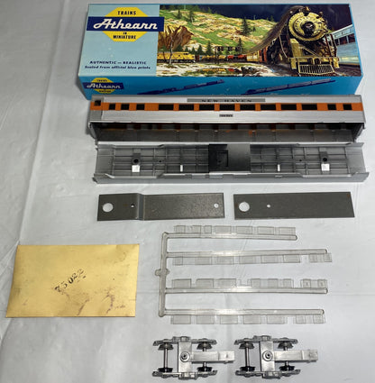Athearn 1814 New Haven Coach Kit