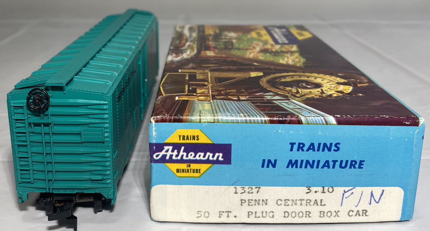 Athearn 1327 Penn Central 50’ Box Car