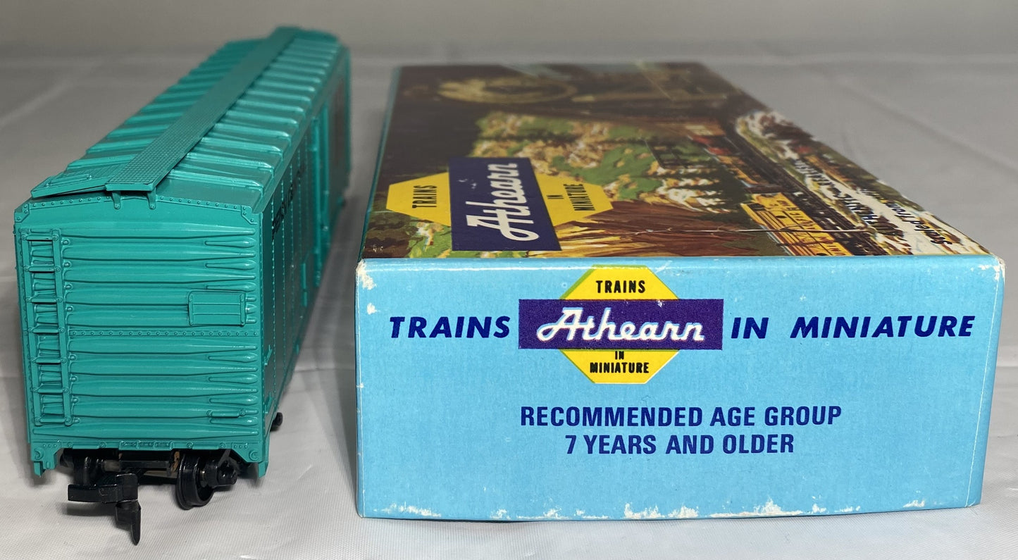 Athearn 1327 Penn Central 50’ Box Car