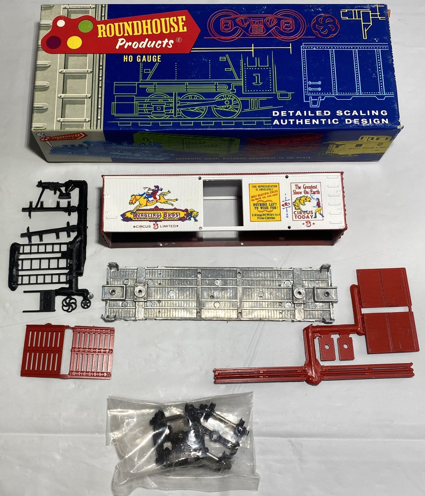 Roundhouse 3808 36’ Annie Oakley Ventilated Box Car