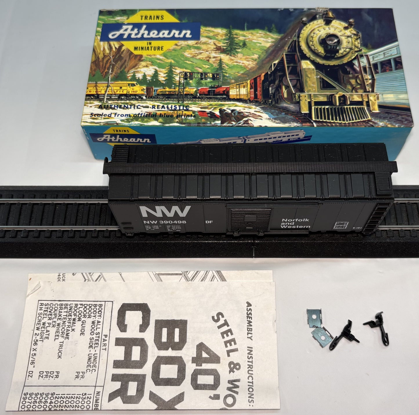 Athearn Rail Runner 103 HO Norfolk & Western 40 ' Box Car #390498