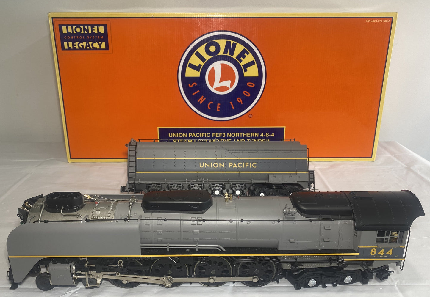 Lionel Modern 6-11116 Union Pacific LEGACY Scale 4-8-4 FEF Northern (Grey) 844
