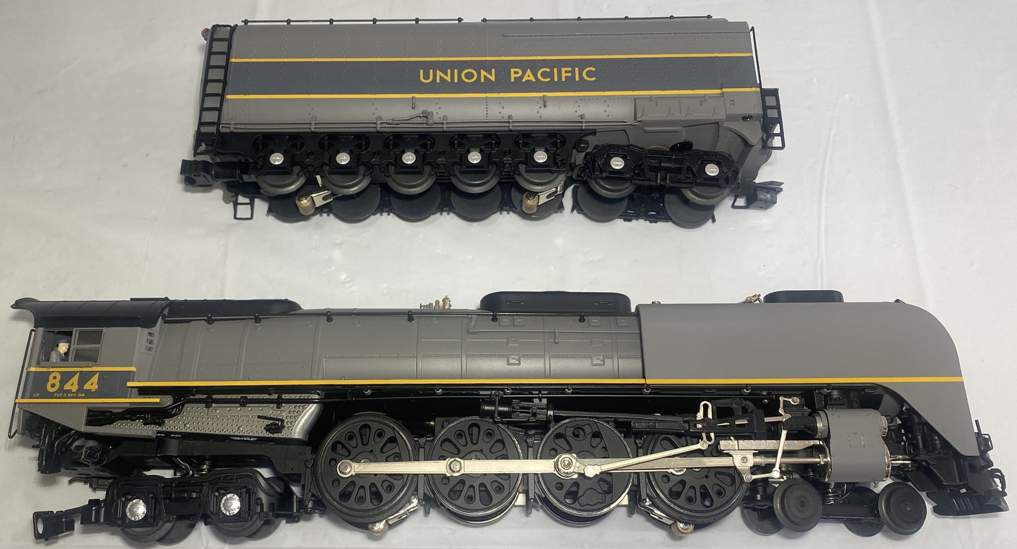 Lionel Modern 6-11116 Union Pacific LEGACY Scale 4-8-4 FEF Northern (Grey) 844