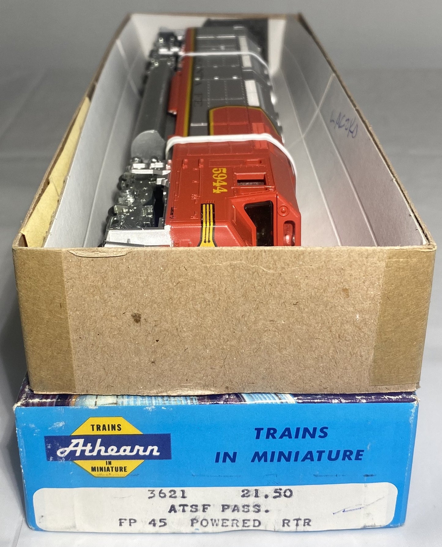 Athearn 3621 ATSF FP45 Diesel Locomotive