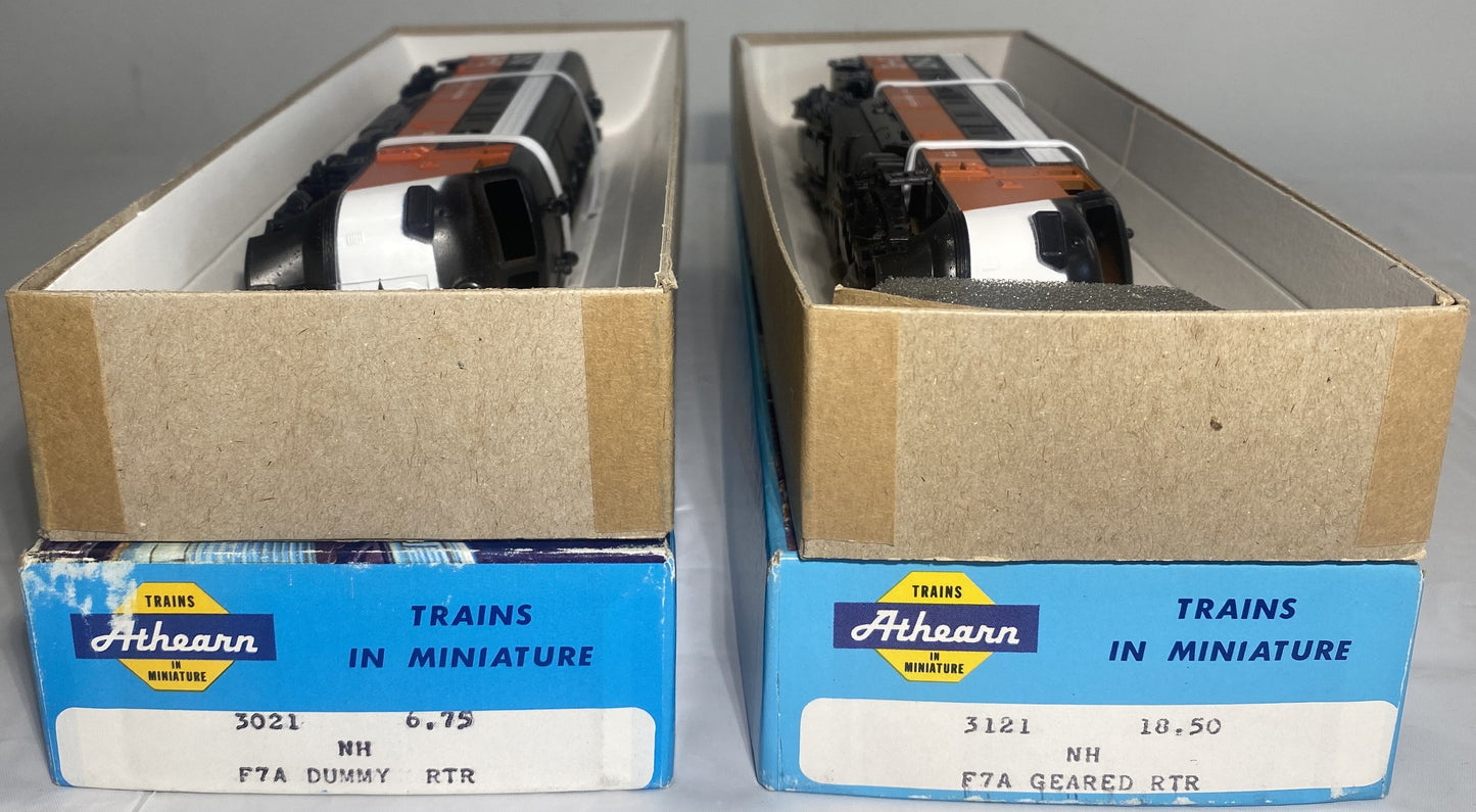 Athearn 3121 NH F7A Powered & 3021 NH F7A Dummy Diesel Locomotive