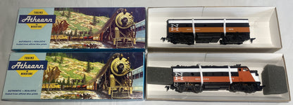 Athearn 3221 NH F7A Super Geared & 3022 NH F7B Dummy Diesel Locomotive
