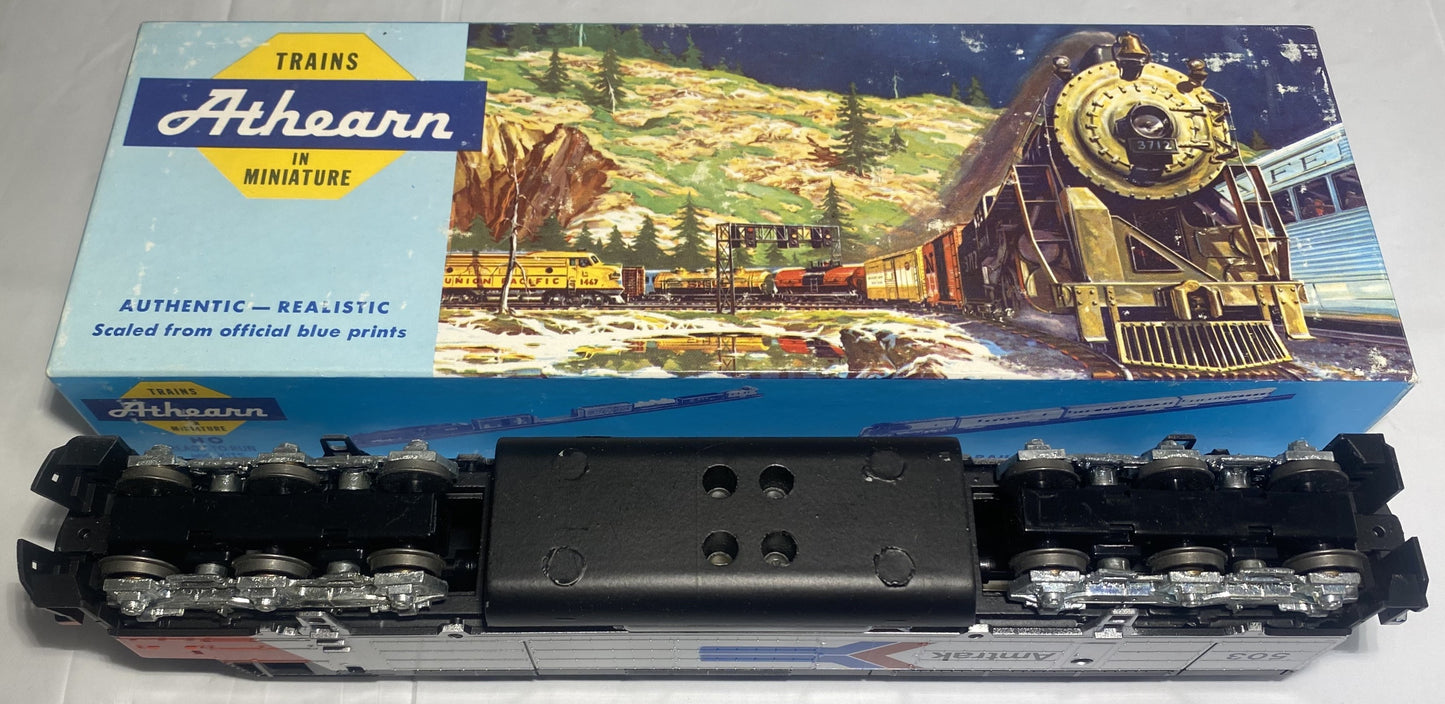 Athearn 3033 F-7A Amtrak Dummy Diesel Locomotive