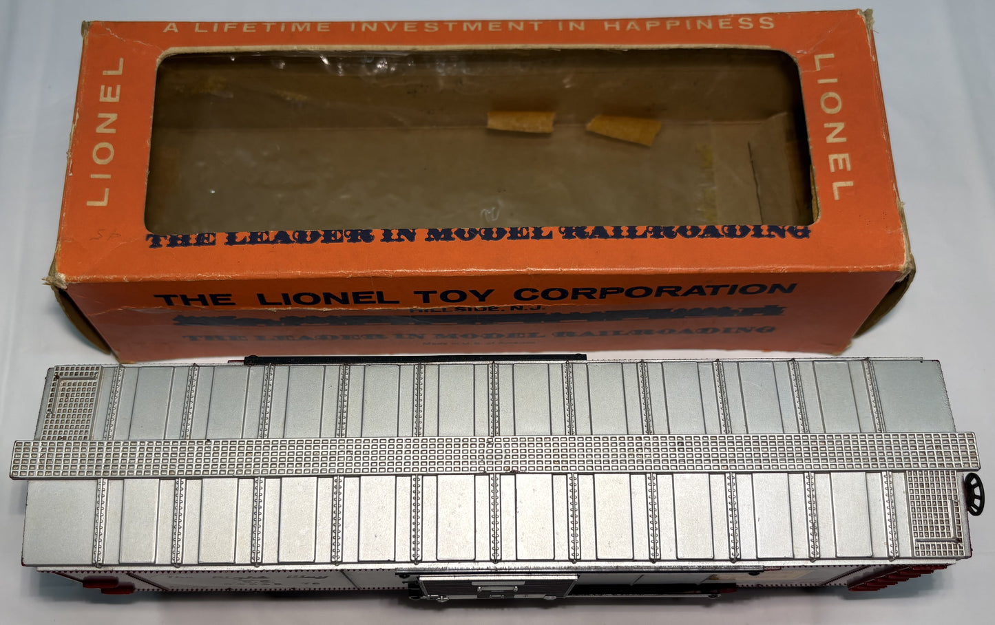 Lionel Post War 6464-375 O Gauge Central Georgia Box Car