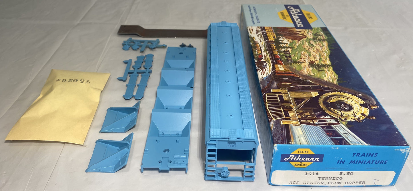 Athearn 1916 Tenneco ACF Center Flow Hopper Kit