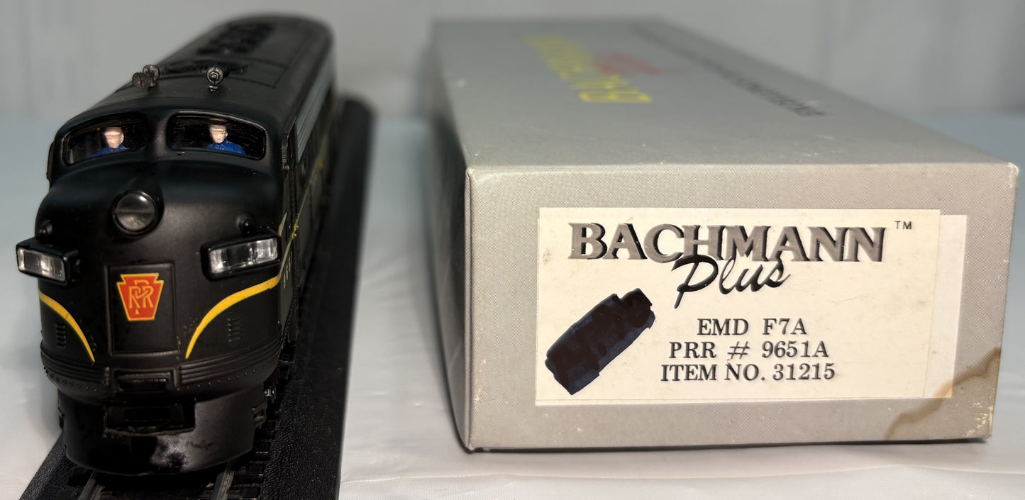 Bachmann 31215 HO EMD F7A Diesel Locomotive PRR #9651