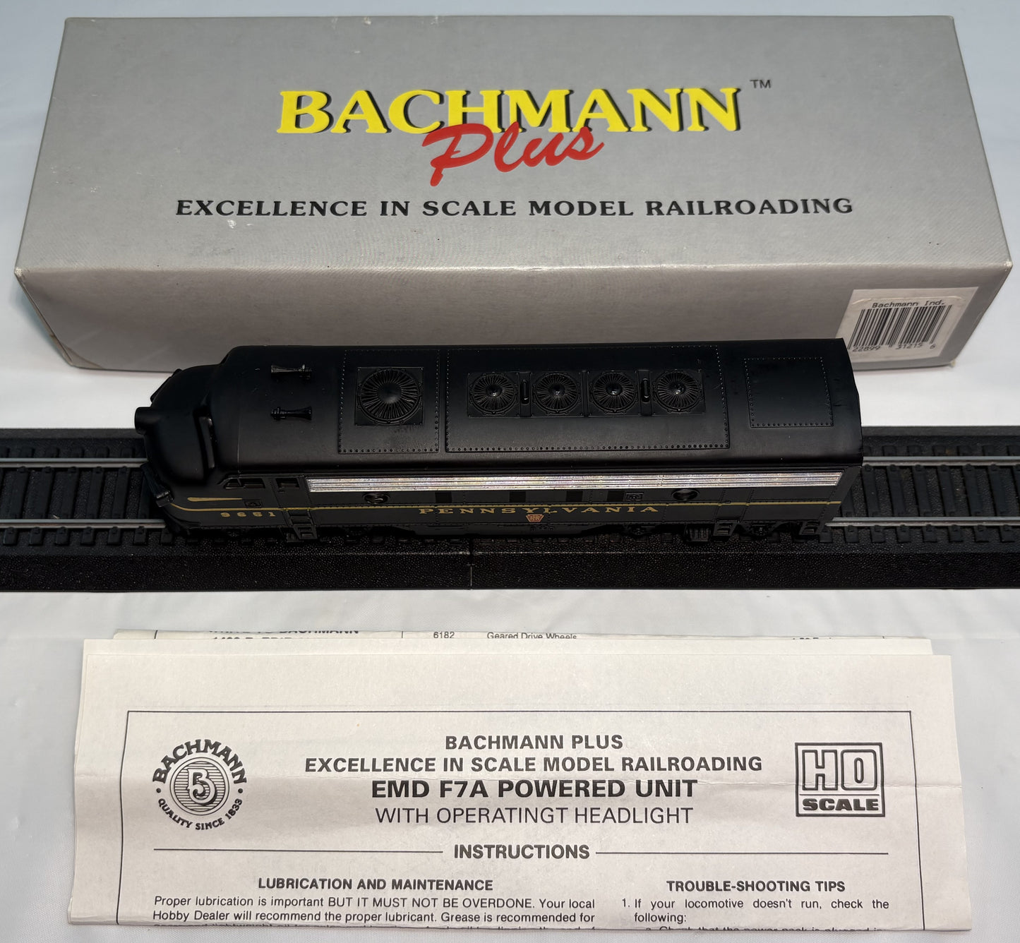 Bachmann 31215 HO EMD F7A Diesel Locomotive PRR #9651