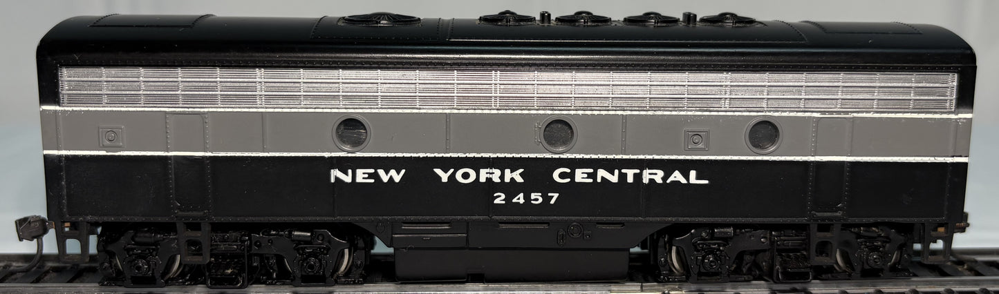 Bachmann 31222 HO Scale New York Central EMD F7B Unit Powered Diesel Locomotive #2457