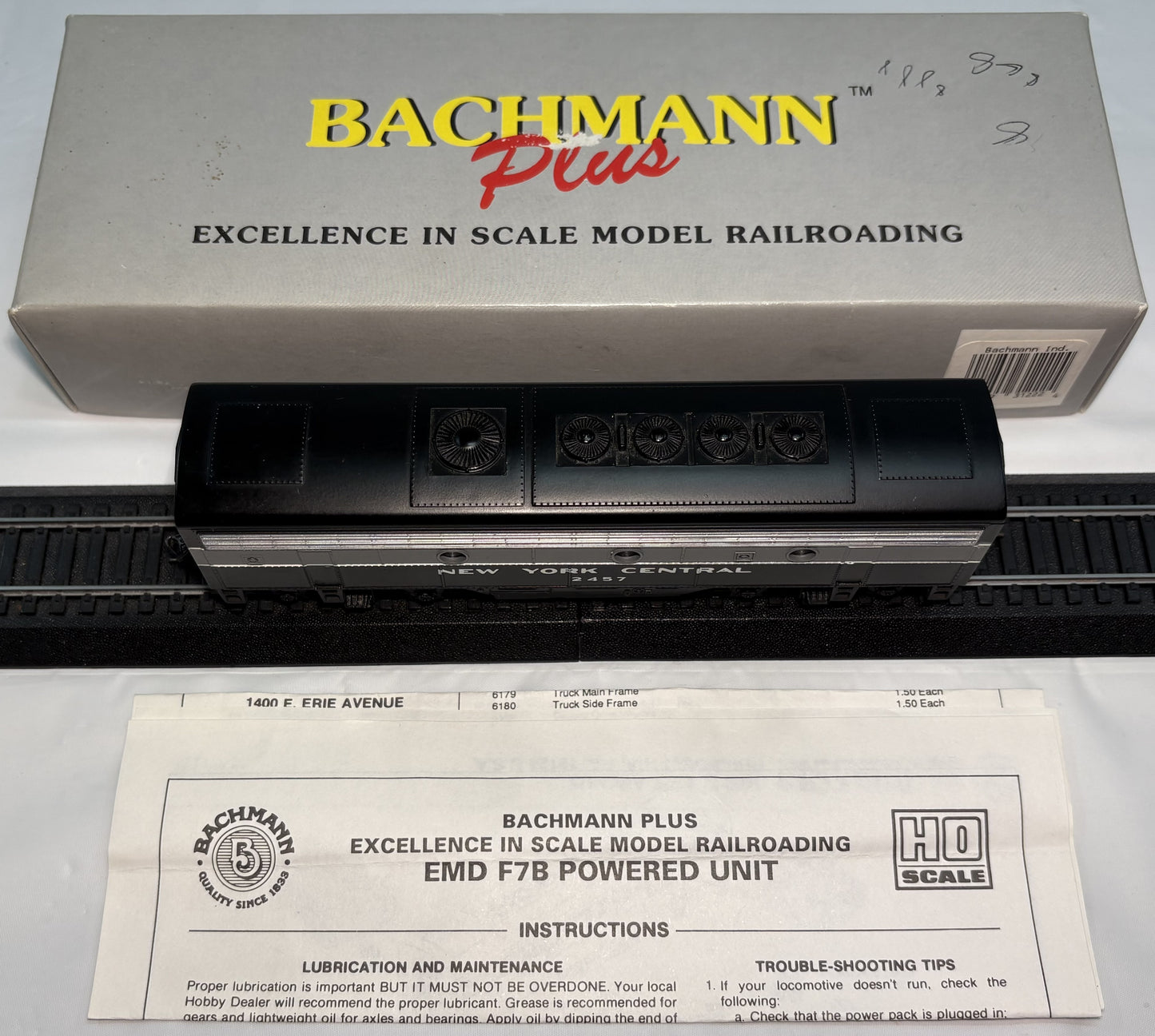 Bachmann 31222 HO Scale New York Central EMD F7B Unit Powered Diesel Locomotive #2457
