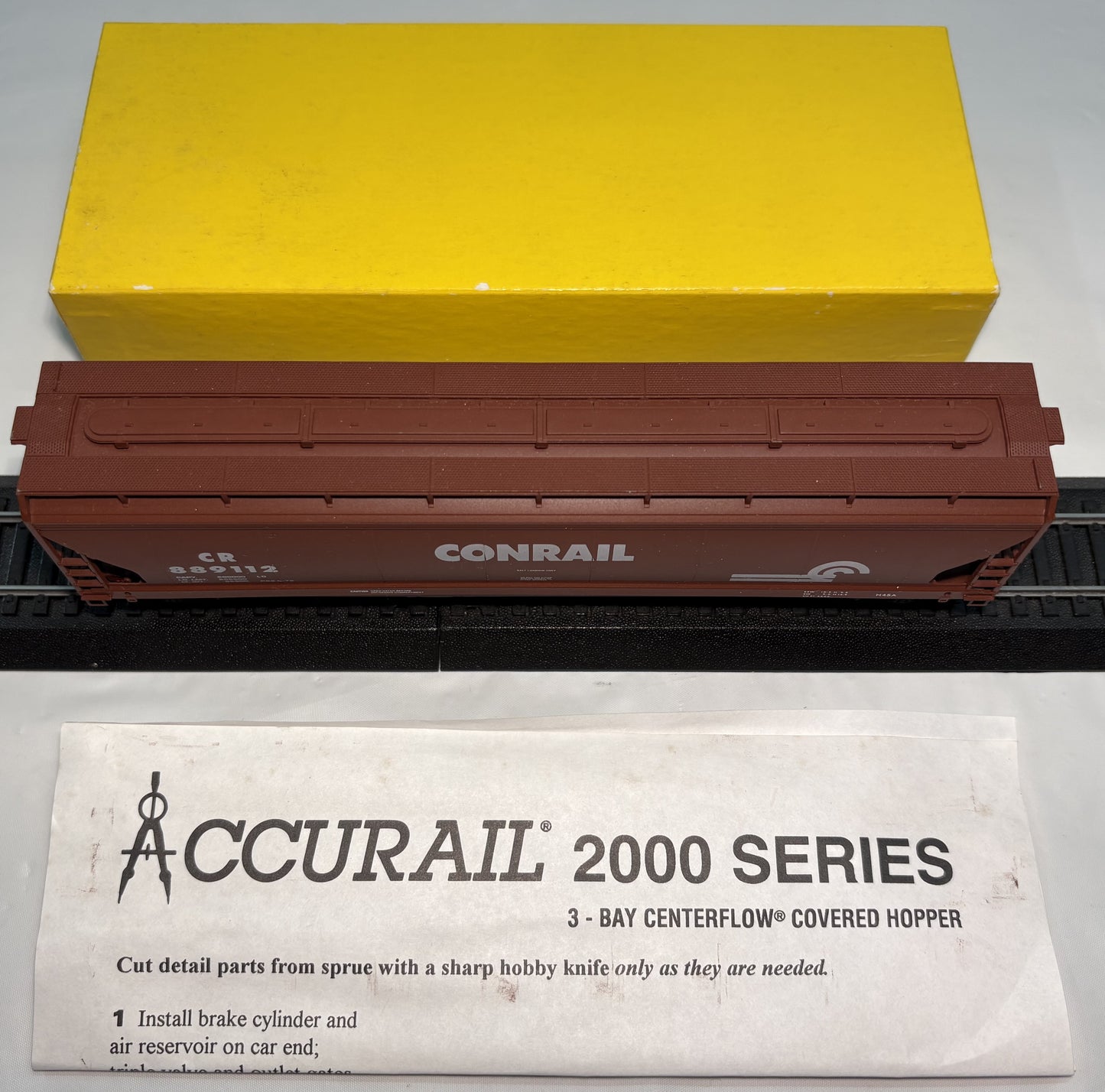Accurail 2013 HO Scale ACF 3-Bay CVD Hopper