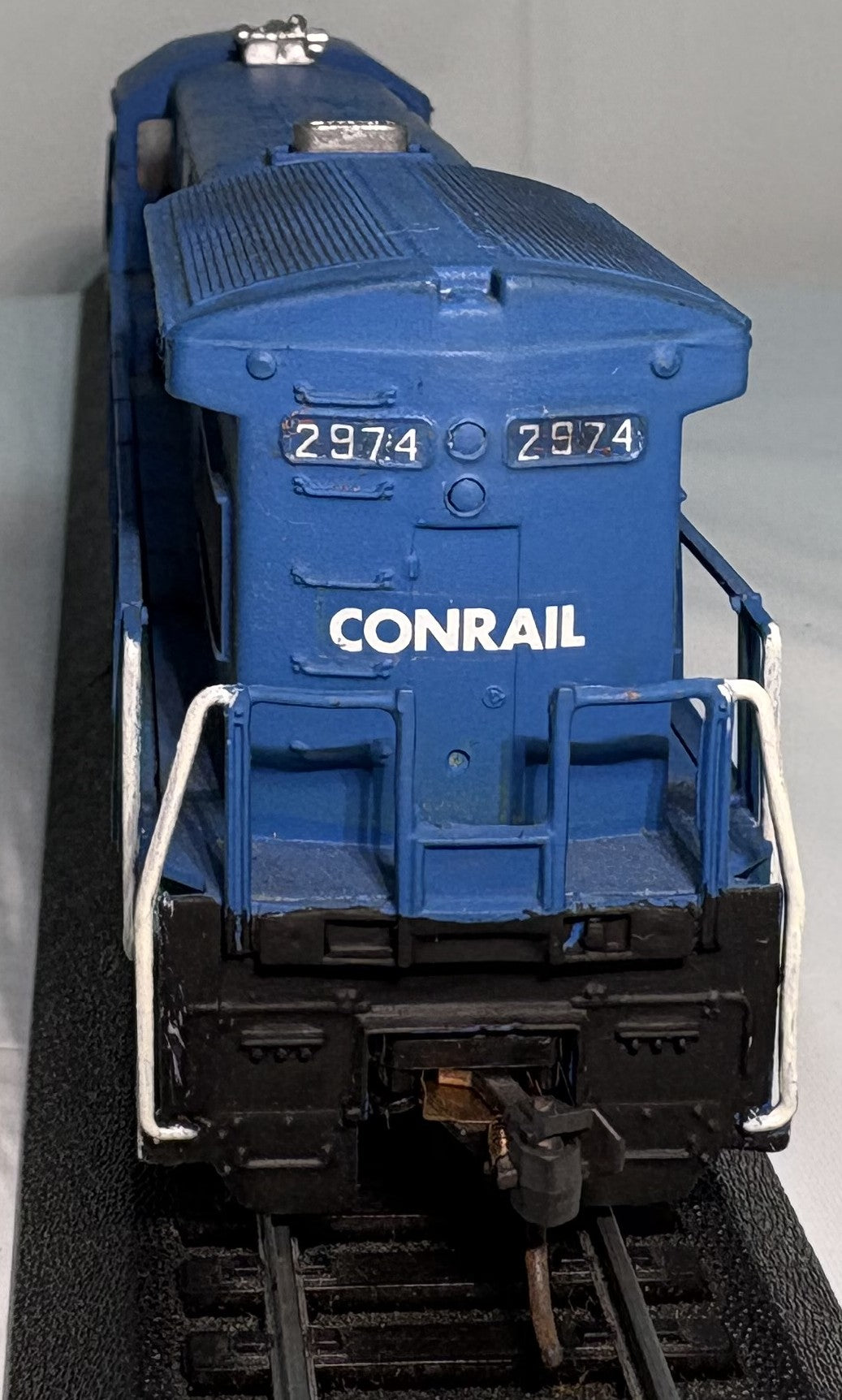 Bachmann 2974 HO Scale Conrail GE U36 B Diesel Locomotive #2974
