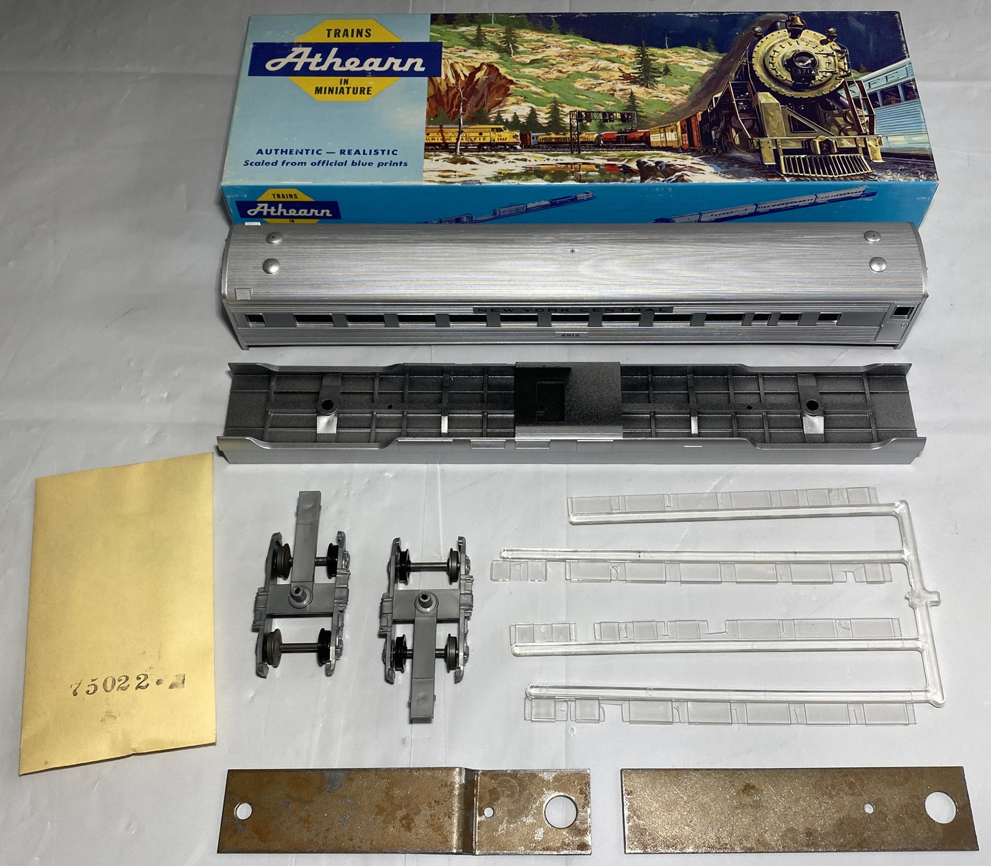Athearn 1817 NYC Stream Line Coach Kit
