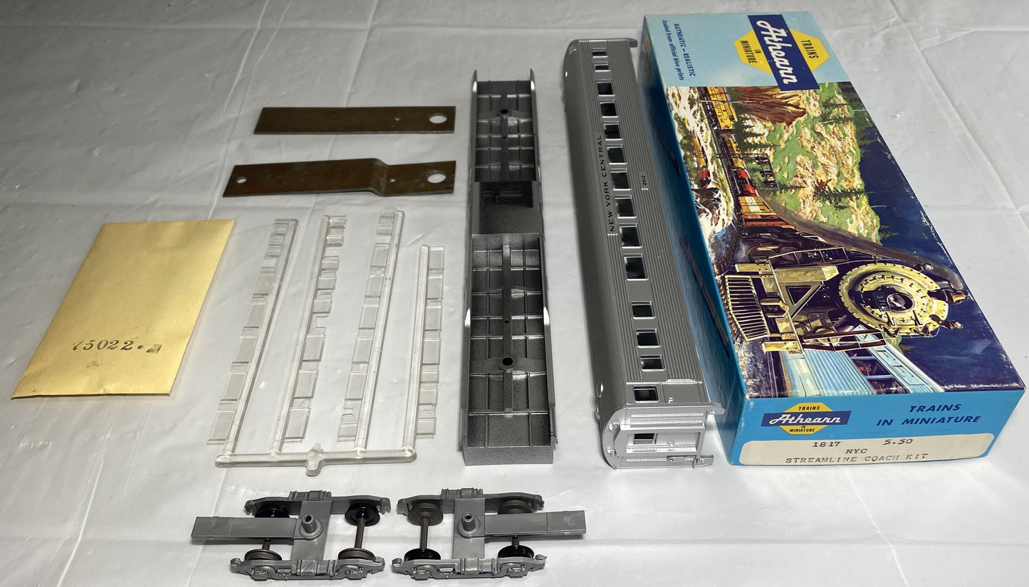 Athearn 1817 NYC Stream Line Coach Kit