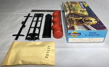 Athearn 1503 Mobile Gas 3 Dome Tank Car Kit