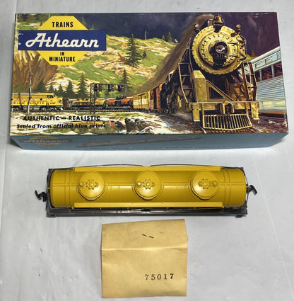 Athearn 1500 3 Dome Tank Car