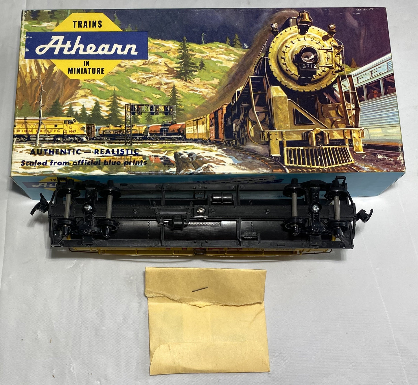 Athearn 1500 3 Dome Tank Car