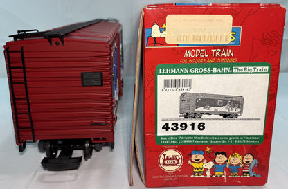LGB 43916 G Gauge Peanuts Christmas Charlie Brown Box Car