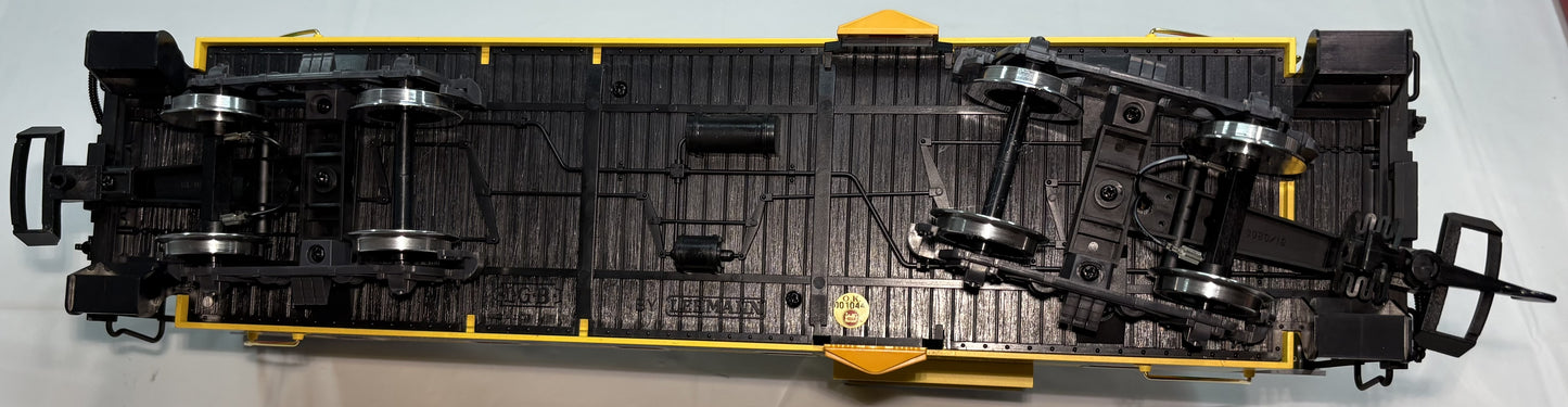 LGB 48710 G Gauge DOTS Candy Caboose (Metal Wheels)