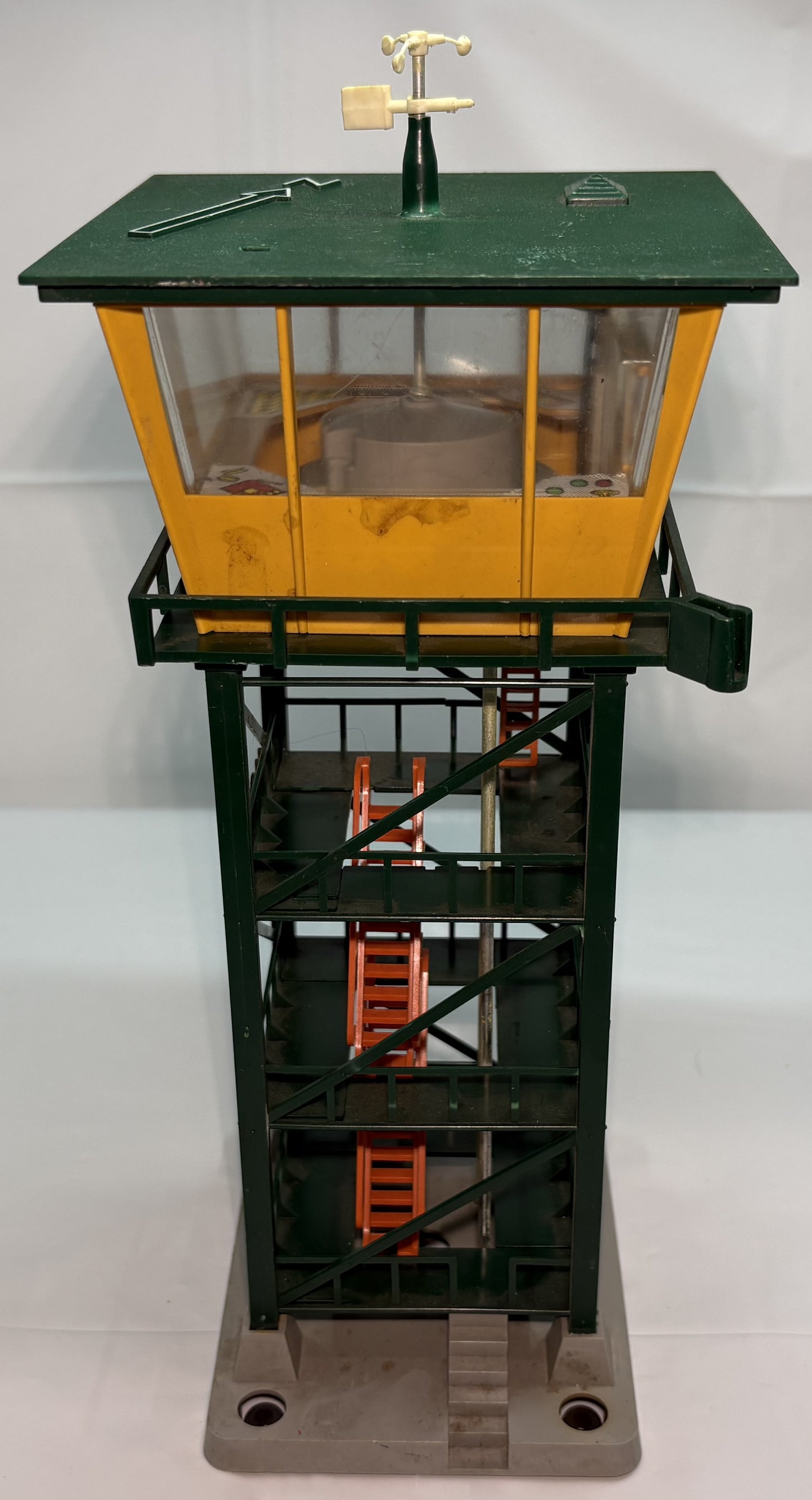 Lionel Post War 192 Railroad Control Tower