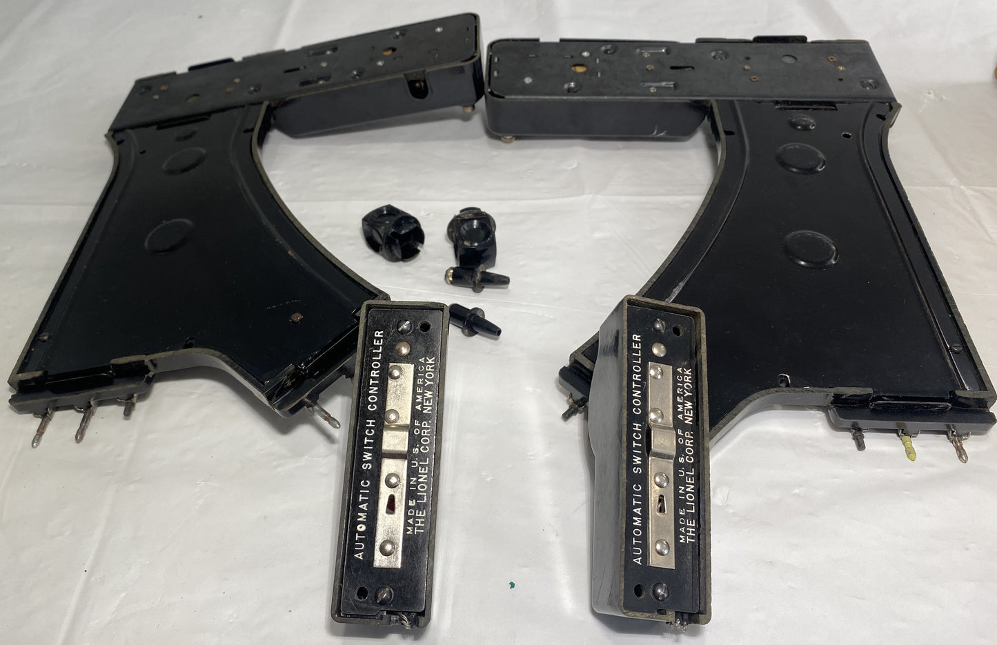 Lionel Post War 022 Remote Control O Gauge Switches, Pair C-7