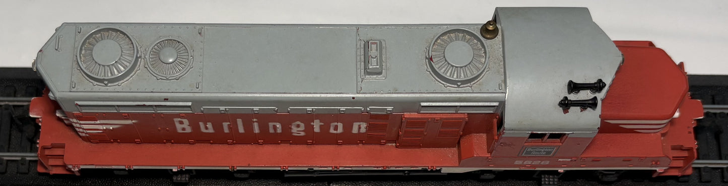 Tyco 228A HO Burlington GP-20 Diesel Locomotive #5628