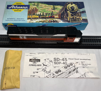 Athearn 4103 SD40 Powered New Haven Diesel Locomotive #6502