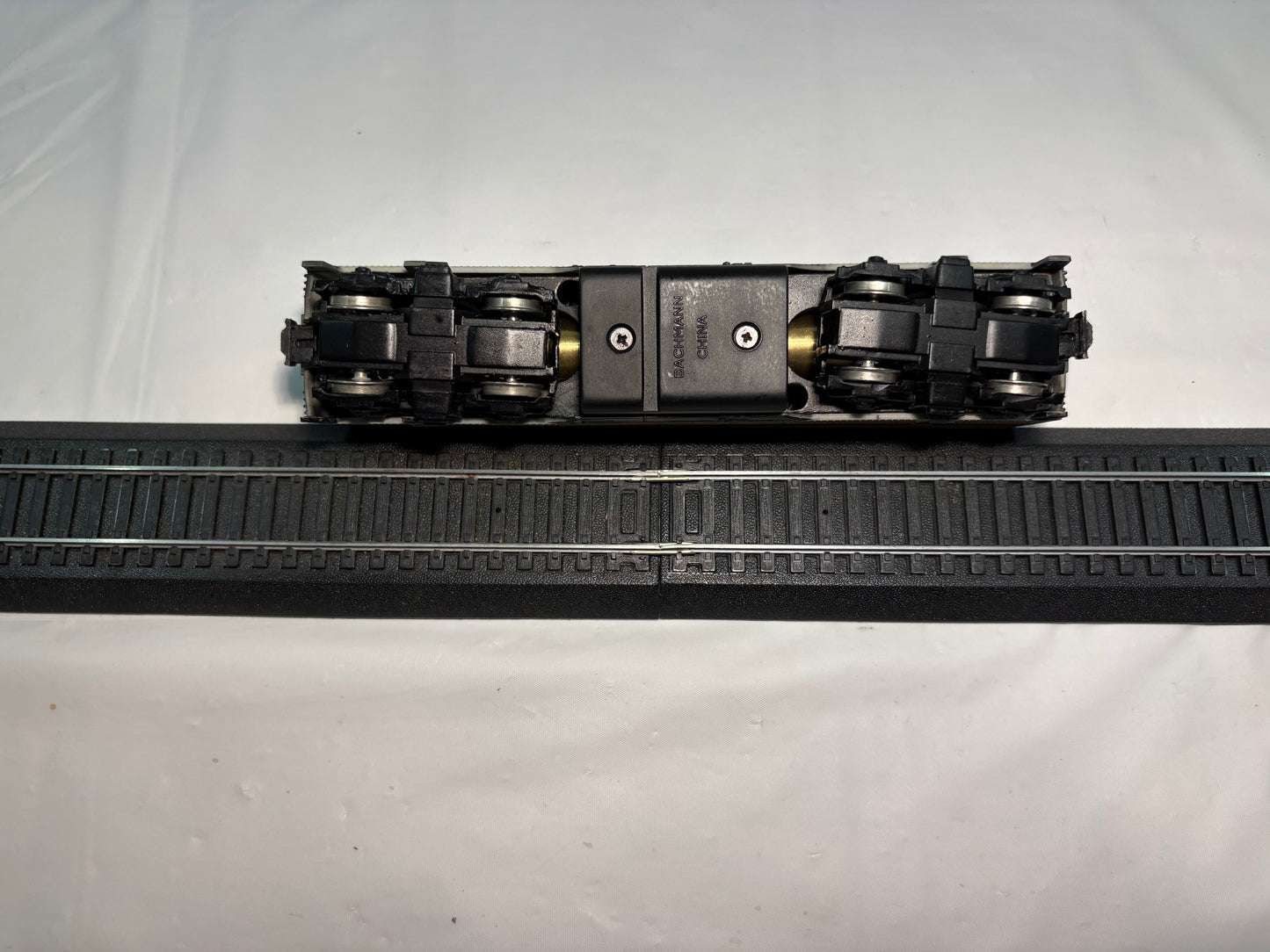 Bachmann Plus 11241 HO Scale Powered Erie Lackawanna EMD F7B #7123