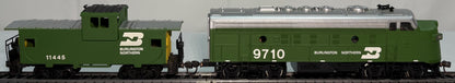 Bachmann 61600 HO Burlington Northern EMD F9 Diesel Loco & Caboose Set