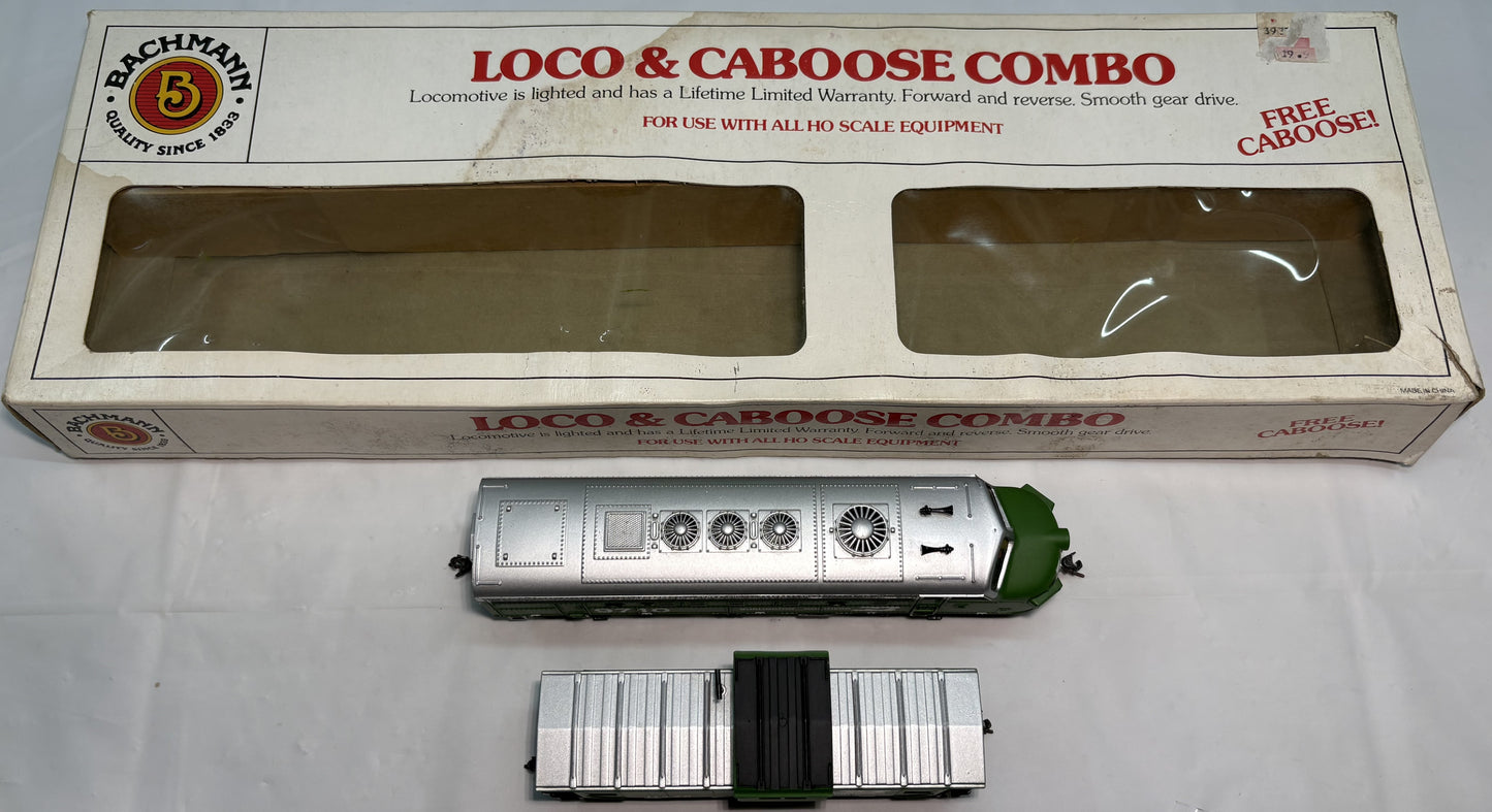 Bachmann 61600 HO Burlington Northern EMD F9 Diesel Loco & Caboose Set