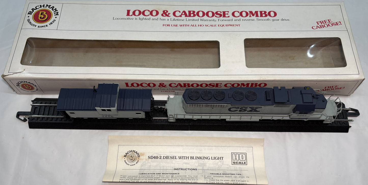 Bachmann 8261 HO CSX Locomotive and Caboose Combo Set