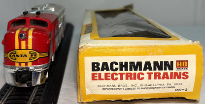 Bachmann 4367 HO F3 Santa Fe Diesel Locomotive #4367