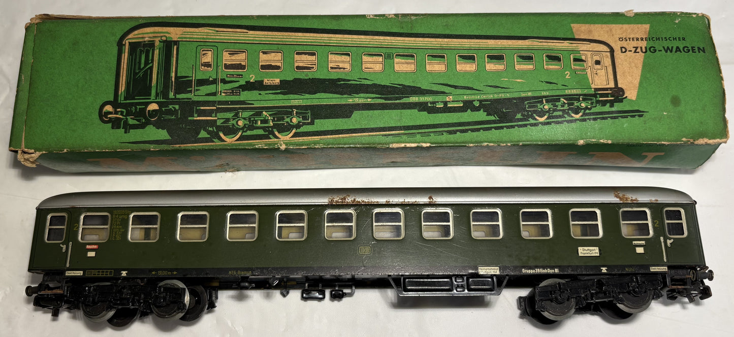 Marklin 4033 Öbb Express Train Car 2nd Class. Green