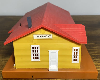 Bachmann Grovemont Station