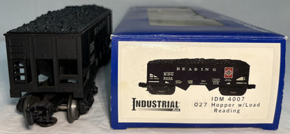 Industrial Rail 4007 O Gauge Reading 2-Bay Hopper with Coal Load