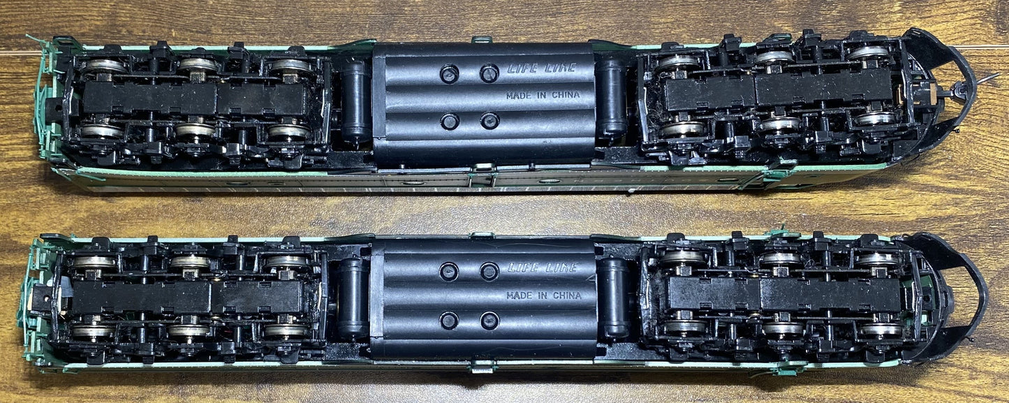 Proto 2000 Series 8716 and 8717 HO Scale AA Units