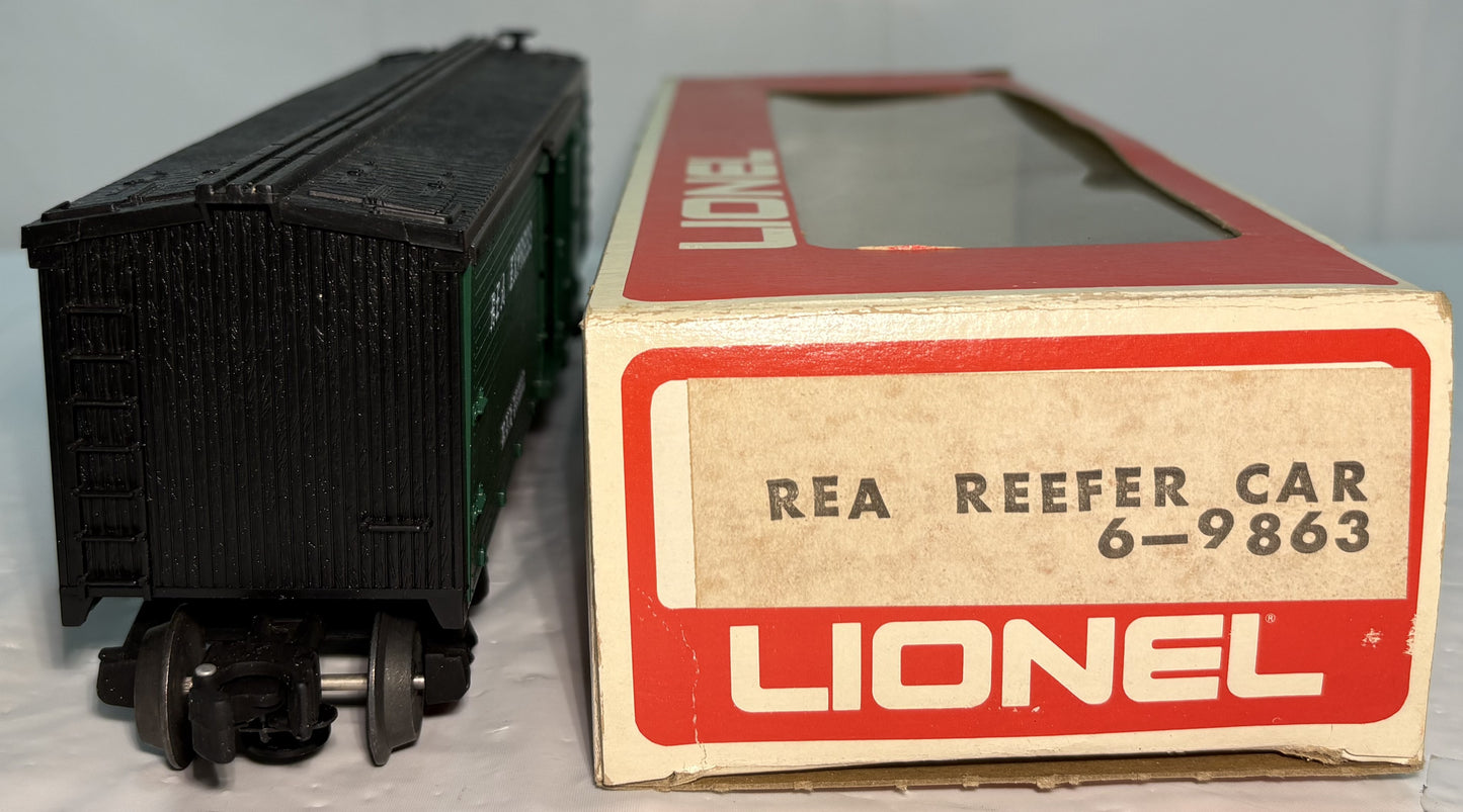 Lionel 9863 O Gauge Railway Express Agency Reefer Car