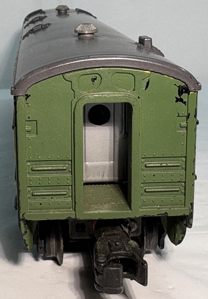 Lionel Post War 2402 O Gauge Chatham Pullman Passenger Car